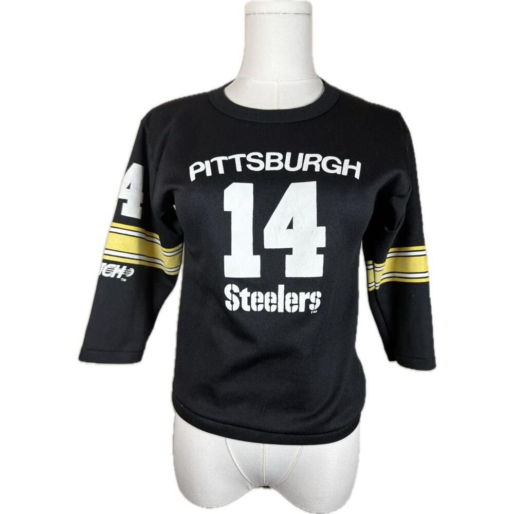 American-vintage Men's Black and Yellow T-shirt